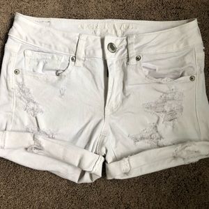 White ripped shorts, super stretch